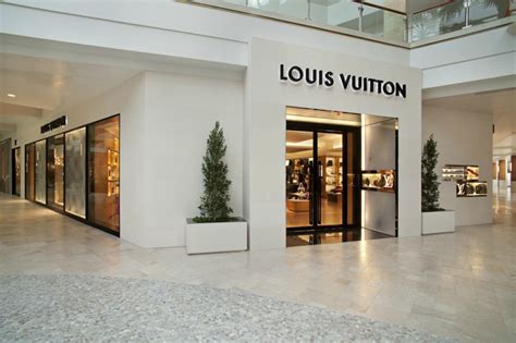 louis vuitton topanga mall|Louis Vuitton Topanga Plaza.